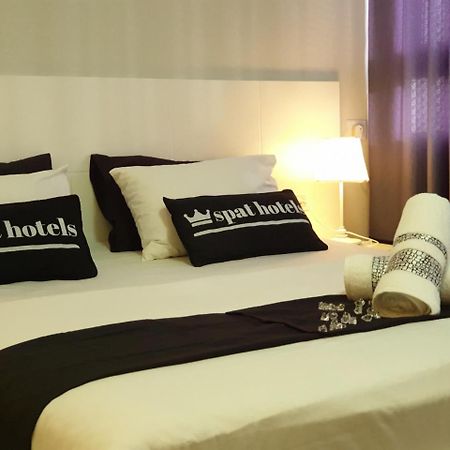 Spat Hotel Ашдод Экстерьер фото