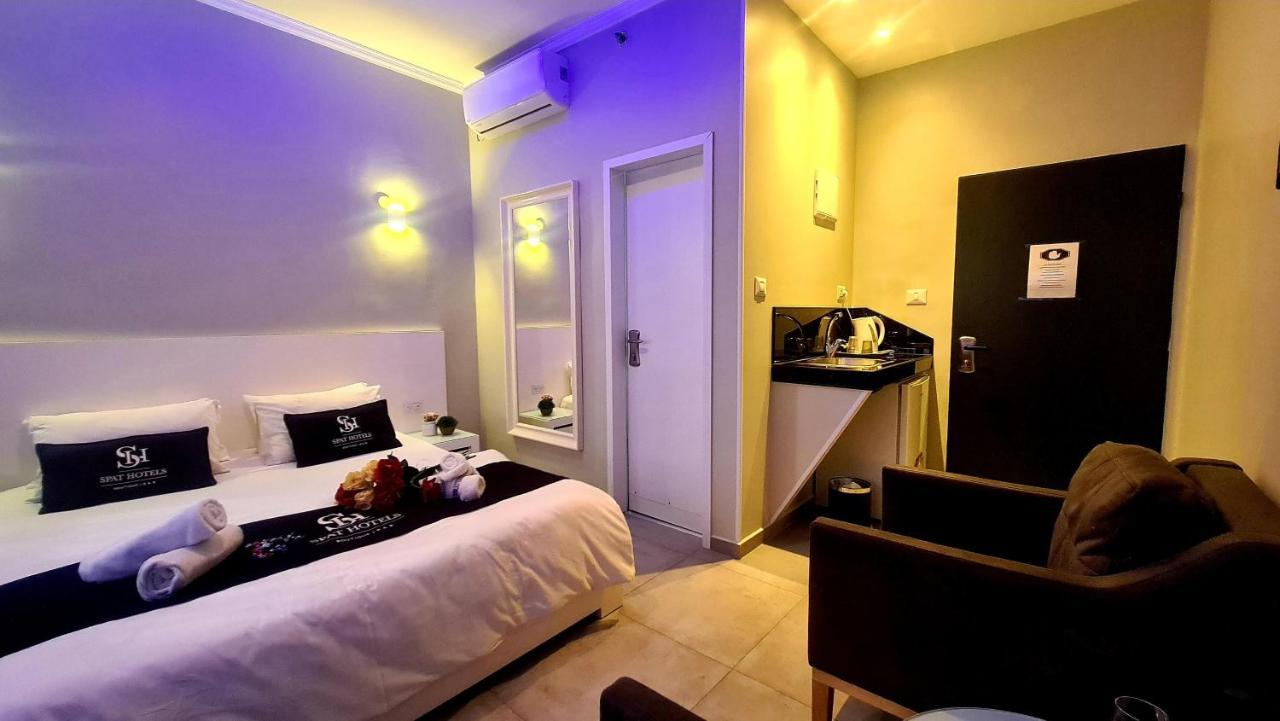 Spat Hotel Ашдод Экстерьер фото