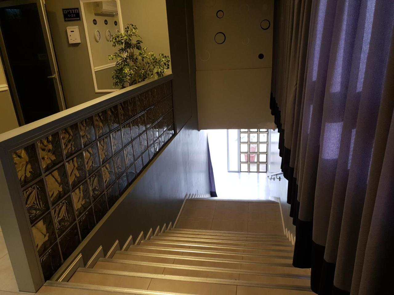 Spat Hotel Ашдод Экстерьер фото
