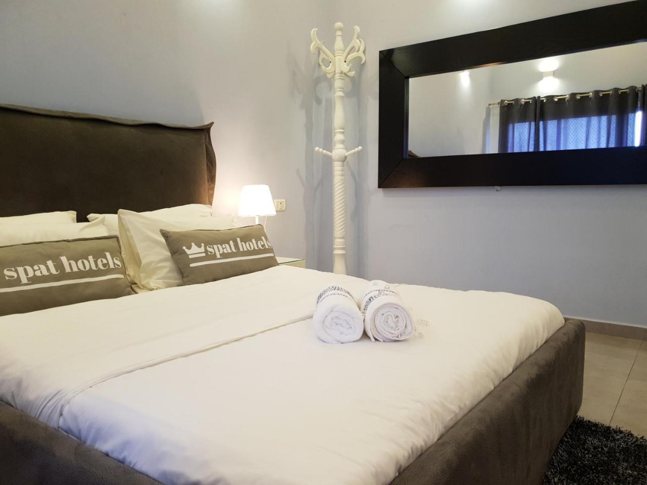 Spat Hotel Ашдод Экстерьер фото