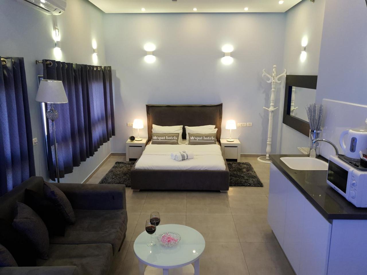 Spat Hotel Ашдод Экстерьер фото